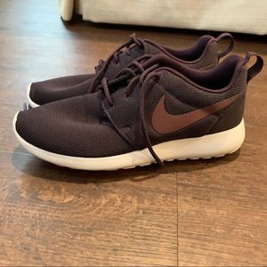 Nike Roshe Shoes in Plum - Women’s